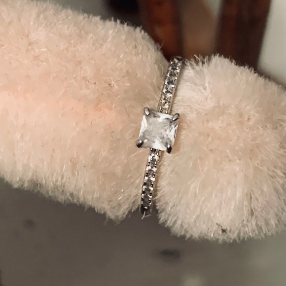 Twp Clear Gemstone Rings - Picture 12 of 14